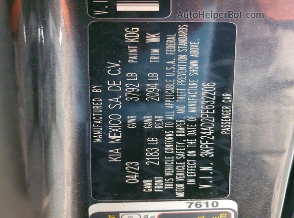 3KPF24AD2PE632206 2023 KIA FORTE White Widok komory silnika