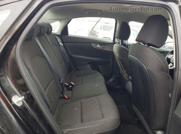 3KPF24AD3ME268969 2021 KIA FORTE Black Rear seats view