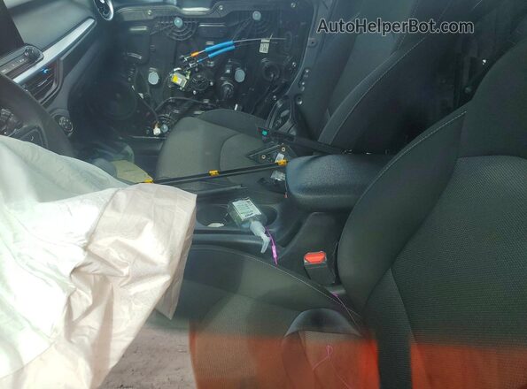 3KPF24AD3RE752342 2024 KIA FORTE Серебряный Вид салона спереди