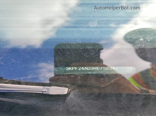 3KPF24AD3RE752342 2024 KIA FORTE Серебряный Вид подкапотного пространства