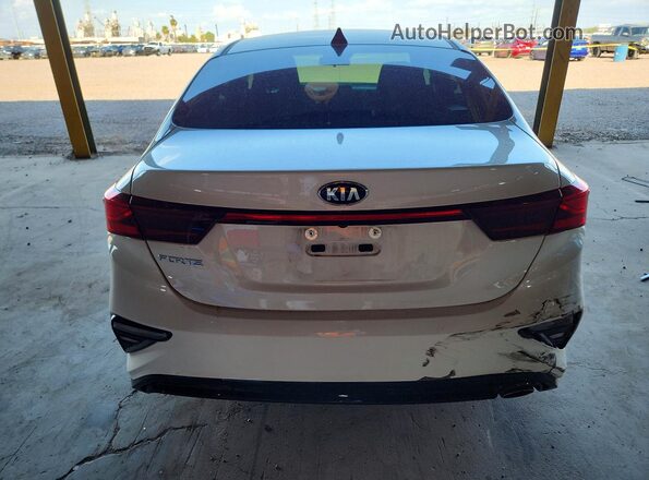 3KPF24AD4ME275798 2021 KIA FORTE White Հետևի տեսք
