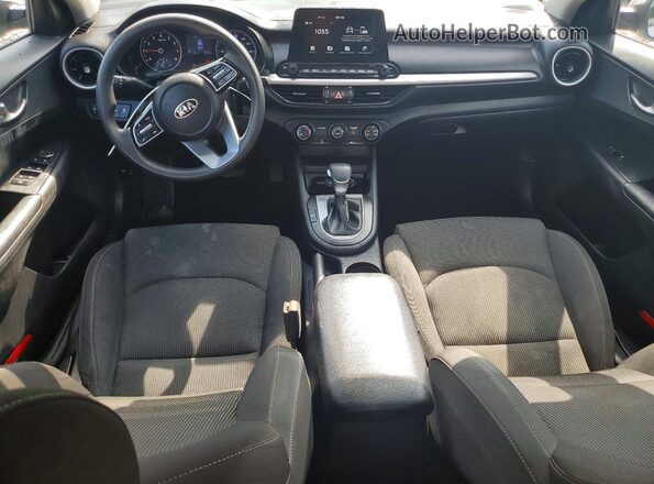 3KPF24AD4ME334266 2021 KIA FORTE Серебряный Вид панели приборов
