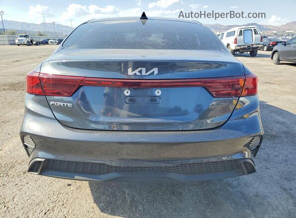 3KPF24AD4RE767190 2024 KIA FORTE Gray Вид ззаду