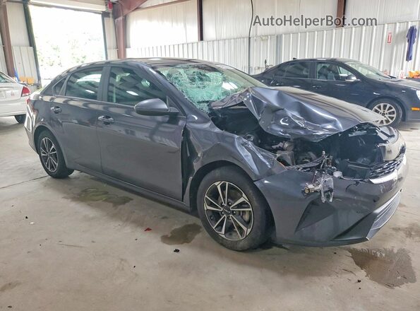 3KPF24AD4RE806831 2024 KIA FORTE Gray Delantero derecho