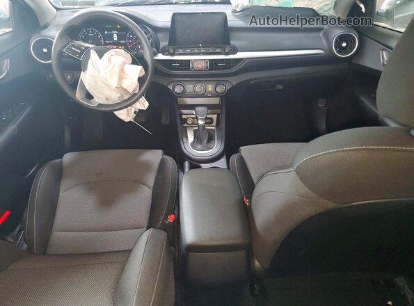 3KPF24AD4RE806831 2024 KIA FORTE Gray Vista del salpicadero
