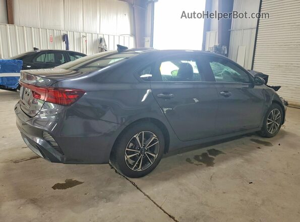 3KPF24AD4RE806831 2024 KIA FORTE Gray Trasero derecho