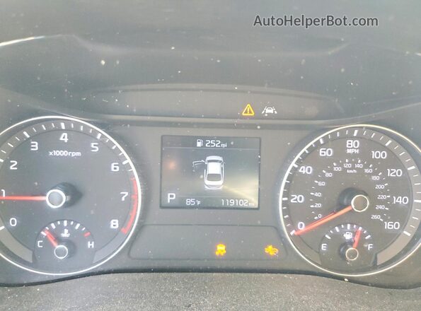 3KPF24AD5ME298605 2021 KIA FORTE White Vista del cuadro de instrumentos