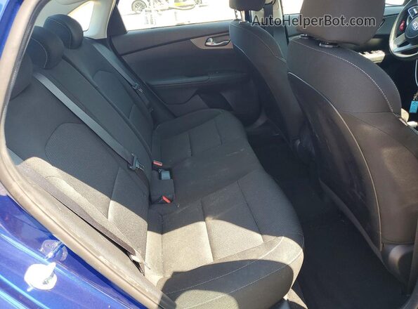 3KPF24AD5ME360939 2021 KIA FORTE Blue უკანა სავარძლების ხედი