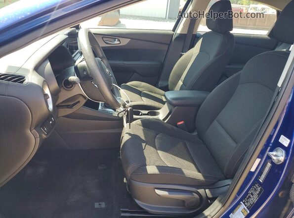 3KPF24AD5ME360939 2021 KIA FORTE Blue წინა სალონის ხედი