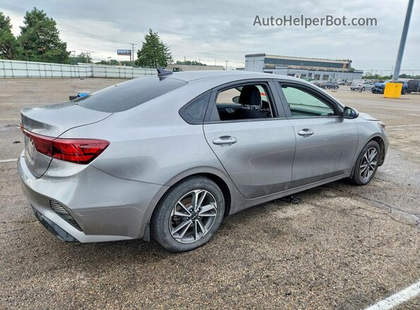 3KPF24AD5NE462016 2022 KIA FORTE Silver Rear right