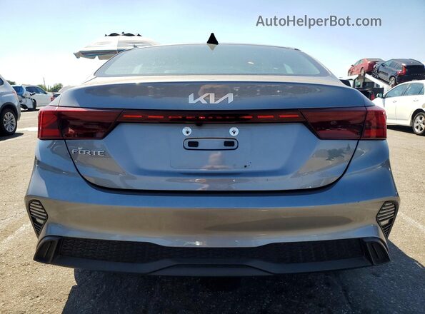 3KPF24AD5PE558747 2023 KIA FORTE Gray უკანა ხედი