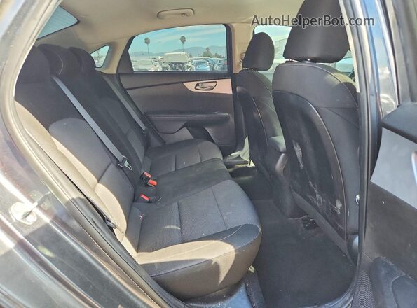 3KPF24AD5PE633494 2023 KIA FORTE Угольный Вид задних сидений