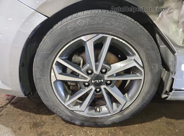 3KPF24AD5RE751841 2024 KIA FORTE Silver 