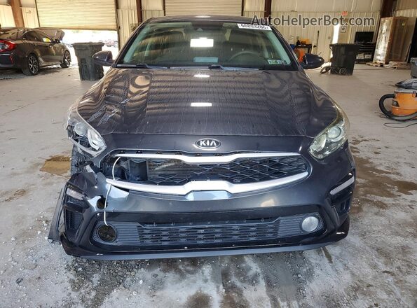 3KPF24AD6KE103253 2019 KIA FORTE Gray Widok z przodu