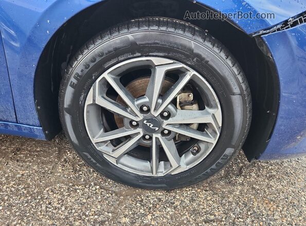 3KPF24AD6PE654032 2023 KIA FORTE Blue 