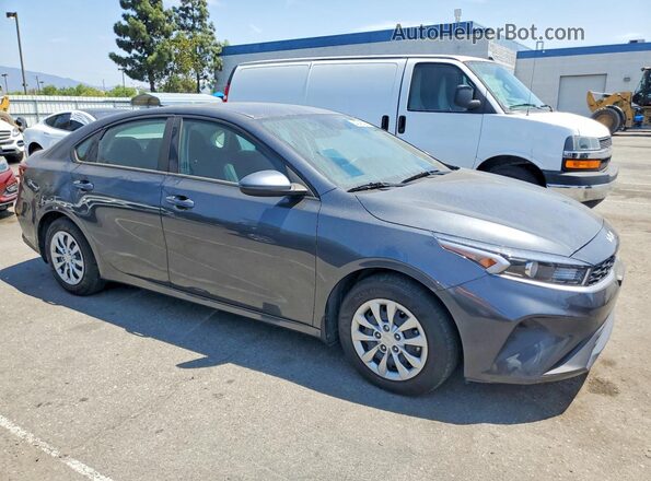 3KPF24AD6RE751475 2024 KIA FORTE Blue Front right