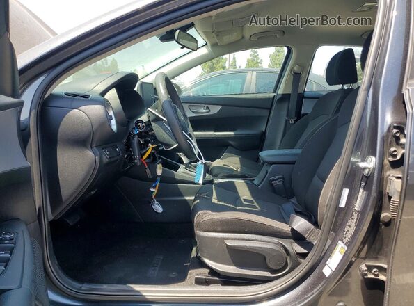 3KPF24AD6RE751475 2024 KIA FORTE Blue Front interior view