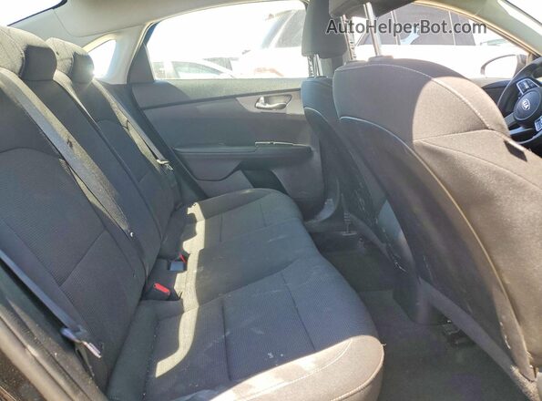 3KPF24AD7KE056900 2019 KIA FORTE Black Widok tylnych siedzeń