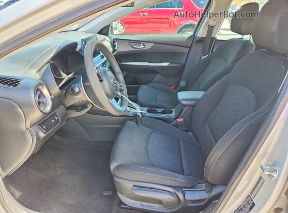 3KPF24AD7LE152592 2020 KIA FORTE Silver Սալոնի դիմացի տեսք
