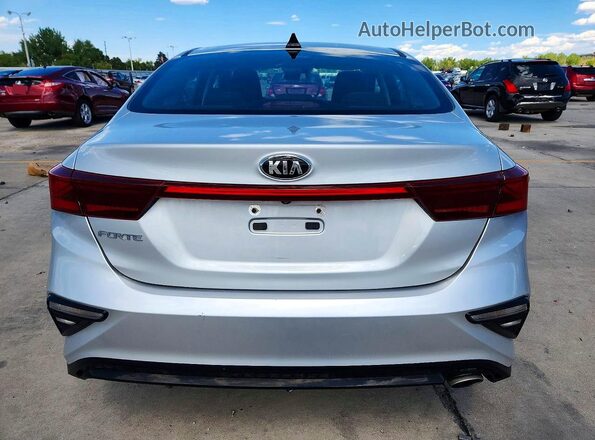 3KPF24AD7LE152592 2020 KIA FORTE Silver Հետևի տեսք