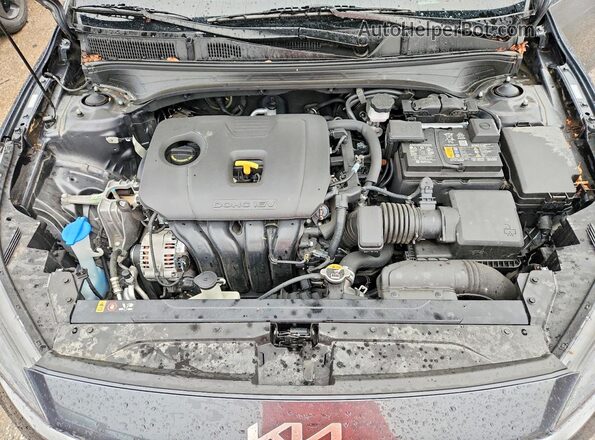 3KPF24AD7PE653858 2023 KIA FORTE Черный Вид задней части салона