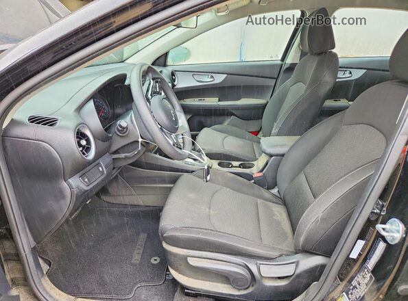 3KPF24AD7RE804930 2024 KIA FORTE Black წინა სალონის ხედი