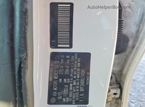 3KPF24AD8LE142041 2020 KIA FORTE White VIN კოდის სტიკერის ხედი