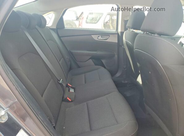 3KPF24AD8ME348915 2021 KIA FORTE Gray Widok tylnych siedzeń