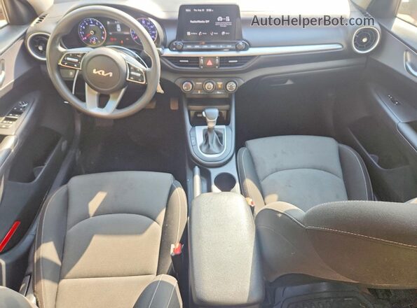 3KPF24AD8PE597543 2023 KIA FORTE Red წინა პანელის ხედი