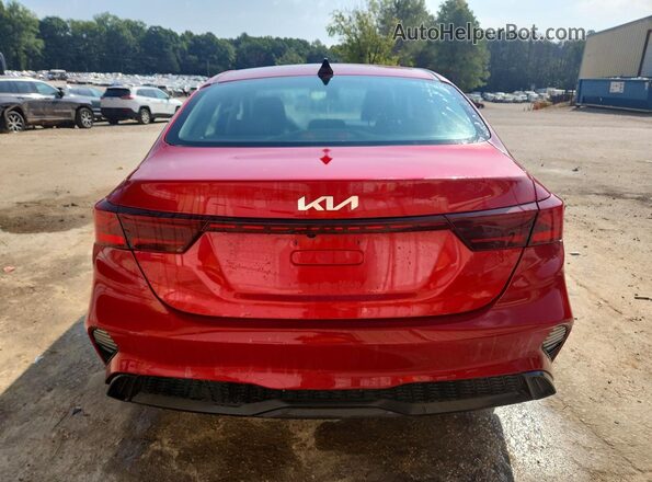 3KPF24AD8PE597543 2023 KIA FORTE Red უკანა ხედი
