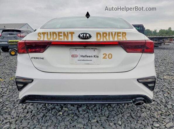 3KPF24AD9ME288448 2021 KIA FORTE White უკანა ხედი