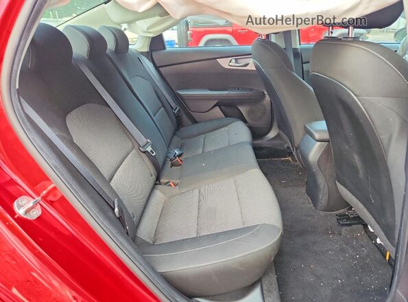 3KPF24AD9PE565555 2023 KIA FORTE Red Հետևի նստատեղերի տեսք