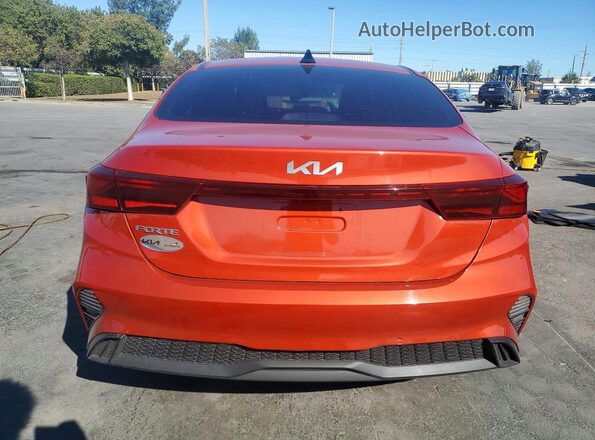 3KPF24AD9PE662352 2023 KIA FORTE Orange Widok z tyłu