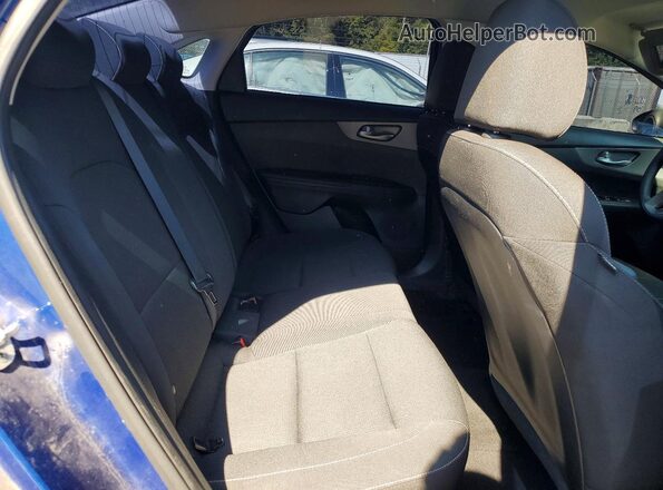 3KPF24ADXLE198949 2020 KIA FORTE Blue Rear seats view