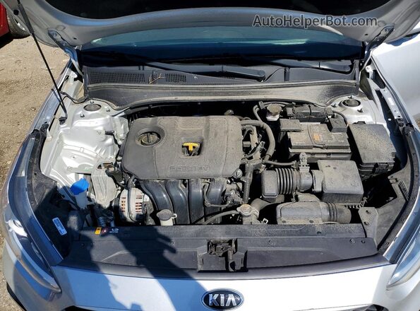 3KPF24ADXME386646 2021 KIA FORTE Silver Vista interior trasera