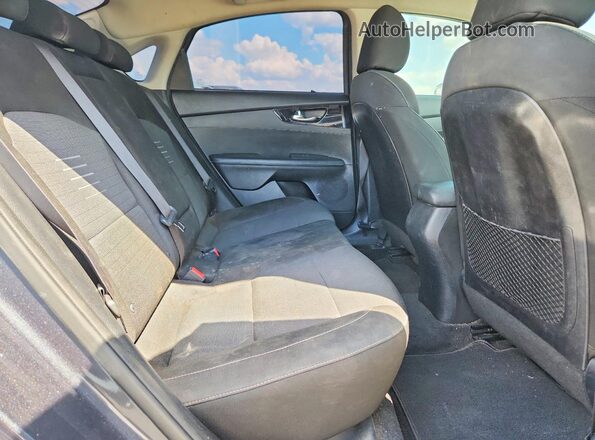 3KPF34AD2KE105210 2019 KIA FORTE Серый Вид задних сидений