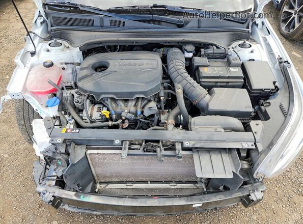 3KPF44AC0ME390819 2021 KIA FORTE White Вид задньої частини салону