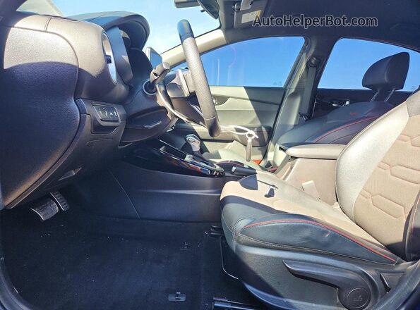 3KPF44AC0ME415282 2021 KIA FORTE Blue Vista interior delantera