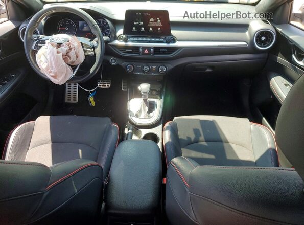 3KPF44AC7LE214817 2020 KIA FORTE Белый Вид панели приборов