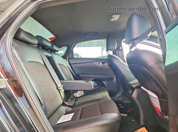 3KPF44AC8ME272596 2021 KIA FORTE Black Rear seats view