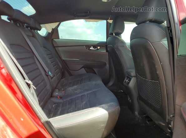 3KPF44AC8NE461489 2022 KIA FORTE Red უკანა სავარძლების ხედი
