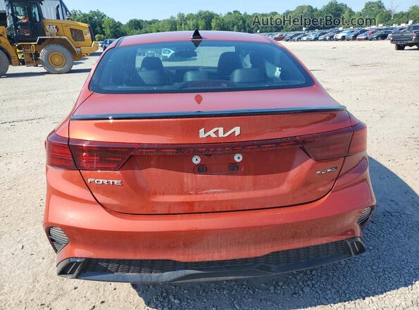 3KPF54AD2PE657369 2023 KIA FORTE Orange Հետևի տեսք