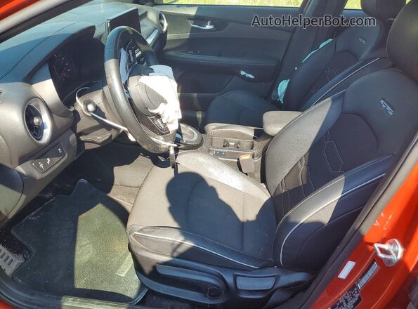 3KPF54AD2PE657369 2023 KIA FORTE Orange Սալոնի դիմացի տեսք