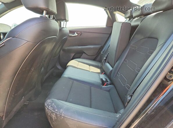 3KPF54AD2PE660126 2023 KIA FORTE Черный Вид задних сидений