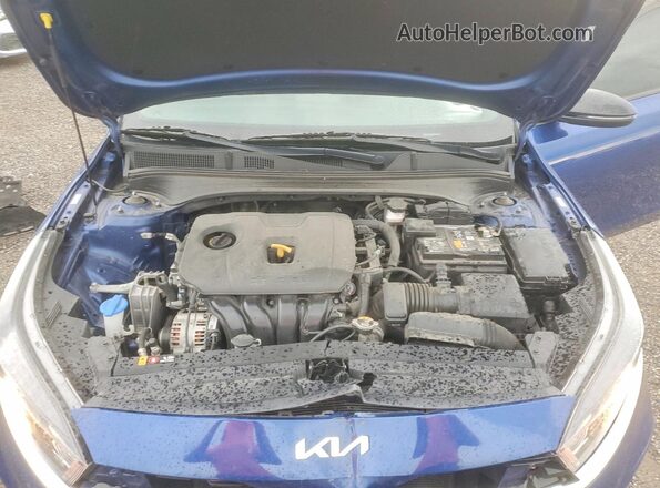 3KPF54AD2RE780818 2024 KIA FORTE Blue Widok wnętrza z tyłu