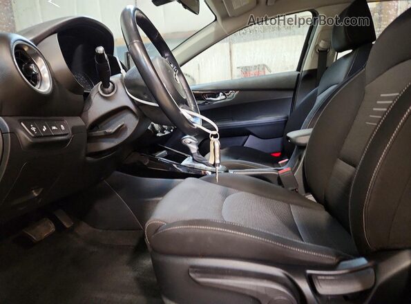 3KPF54AD7LE237052 2020 KIA FORTE Black Widok wnętrza z przodu