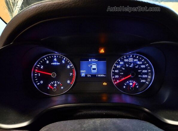 3KPF54AD7LE237052 2020 KIA FORTE Black Widok zestawu wskaźników