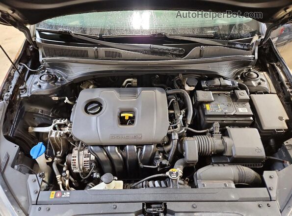 3KPF54AD7LE237052 2020 KIA FORTE Black Widok wnętrza z tyłu