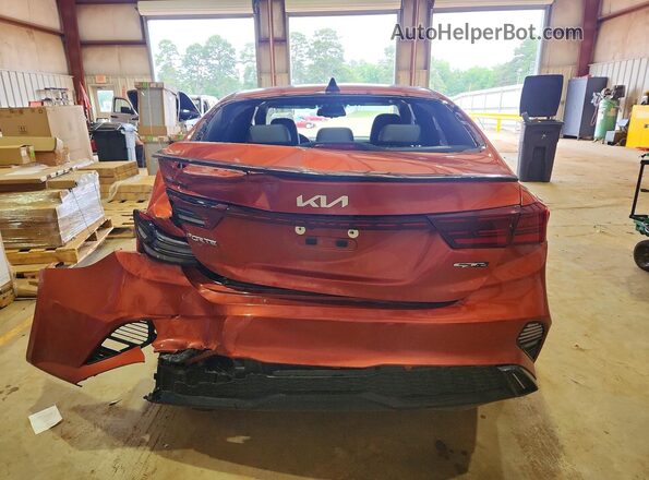 3KPF54AD7PE658887 2023 KIA FORTE Orange უკანა ხედი