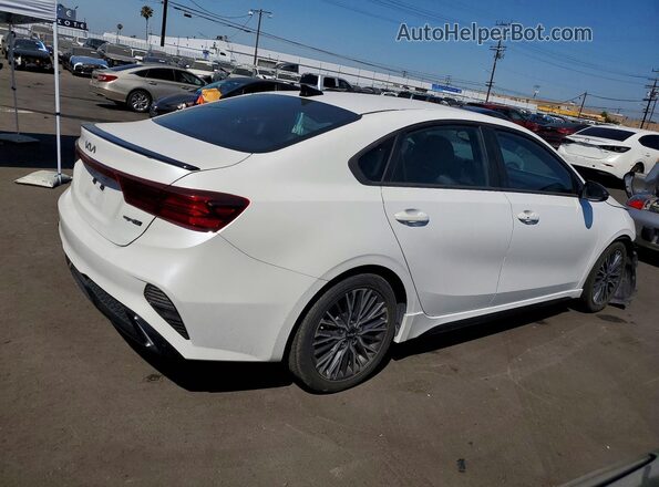 3KPF54AD8PE575047 2023 KIA FORTE White Rear right